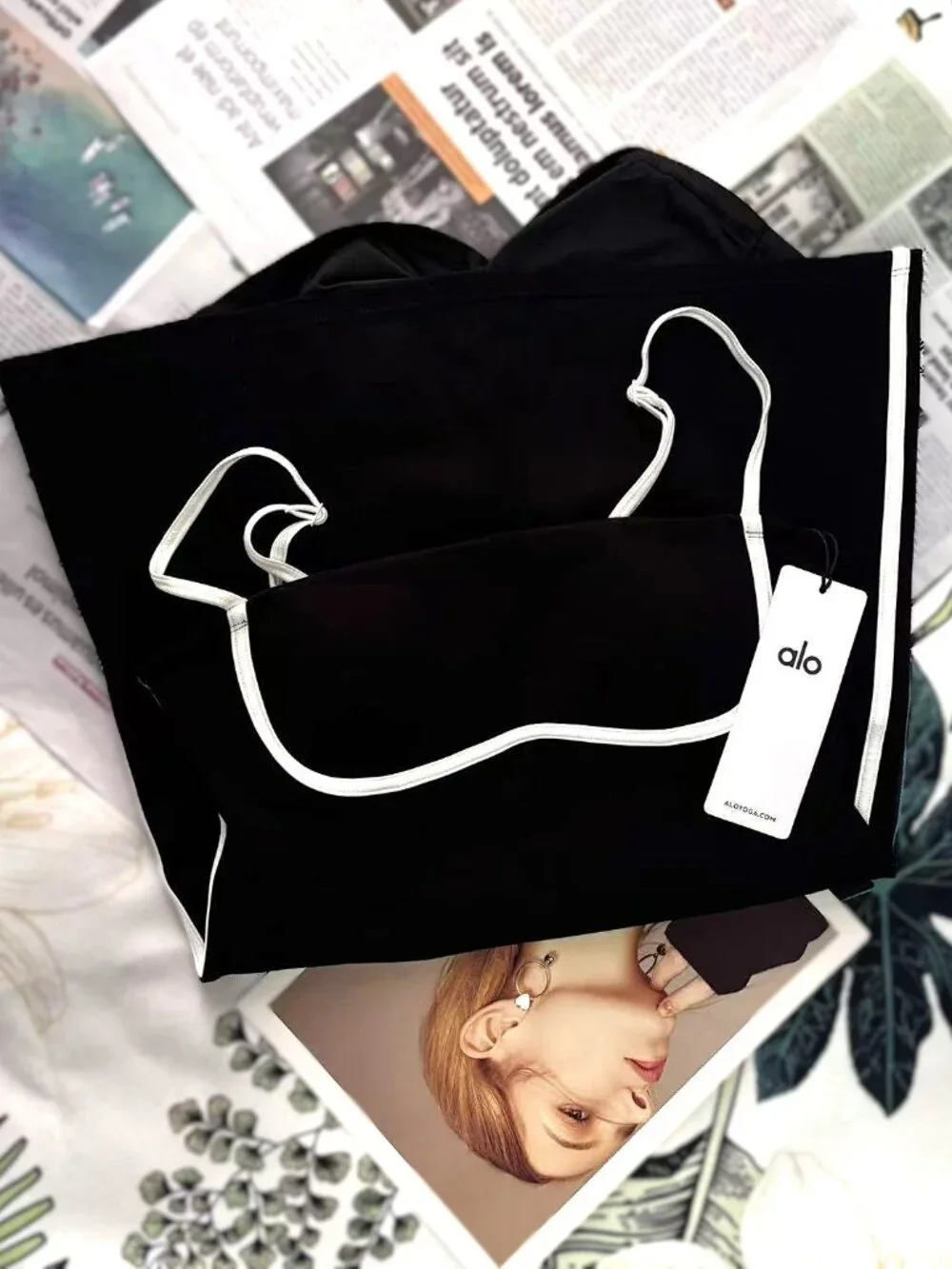 📸 ALO Yoga Printed Streamlined Sports Dress Black and White Color Block NWT🖤